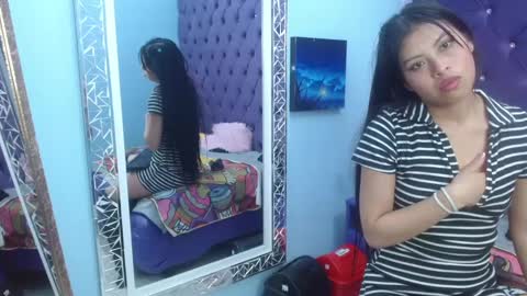 Snapshot of chloemartini_ chatting on February 20, 9:44 am ChloeSignup For Free Join my Fan Club online show from February 20, 9:44 am