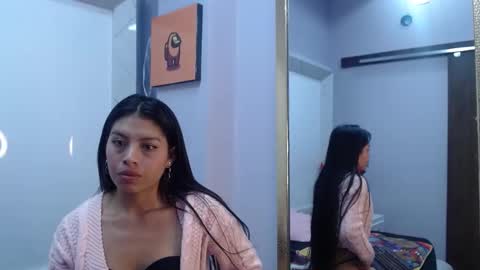 Snapshot of chloemartini_ chatting on January 19, 9:01 am ChloeSignup For Free Join my Fan Club online show from January 19, 9:01 am