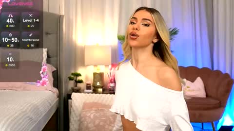 Chloe online show from March 7, 3:40 am