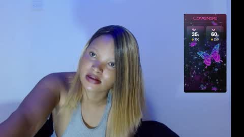 Snapshot of chocolatemilkebony chatting on February 13, 10:23 am chocolatemilkebony online show from February 13, 10:23 am
