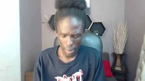 Snapshot of chombo_ath chatting on February 1, 6:51 pm Chombo online show from February 1, 6:51 pm