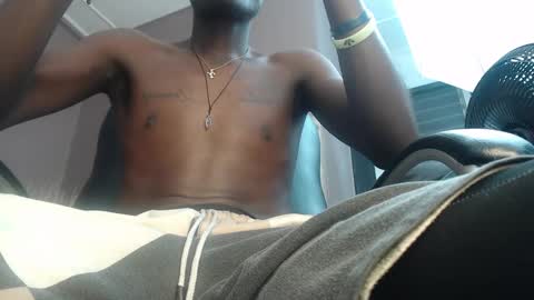 Snapshot of chombo_ath chatting on January 24, 1:56 am Chombo online show from January 24, 1:56 am
