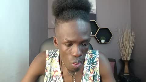 Snapshot of chombo_ath chatting on February 12, 7:56 pm Chombo online show from February 12, 7:56 pm