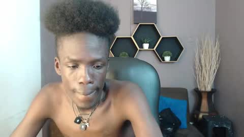 Snapshot of chombo_ath chatting on March 5, 7:17 pm Chombo online show from March 5, 7:17 pm