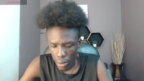 Snapshot of chombo_ath chatting on February 28, 7:03 pm Chombo online show from February 28, 7:03 pm