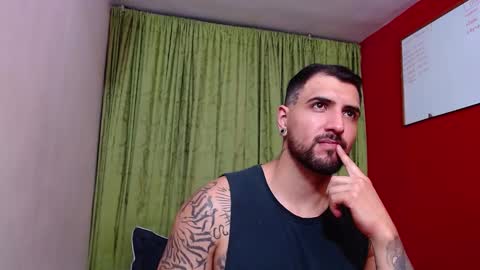 chriss_james online show from March 4, 2:06 am