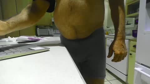 Snapshot of chuck354139 chatting on February 22, 2:39 am chuck354139 online show from February 22, 2:39 am