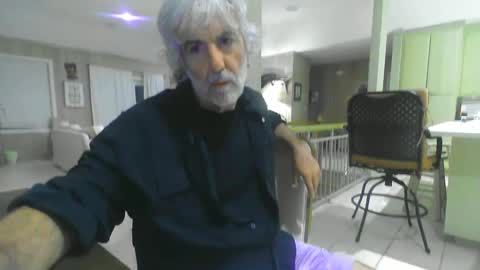 Snapshot of chuck354139 chatting on January 7, 12:45 am chuck354139 online show from January 7, 12:45 am