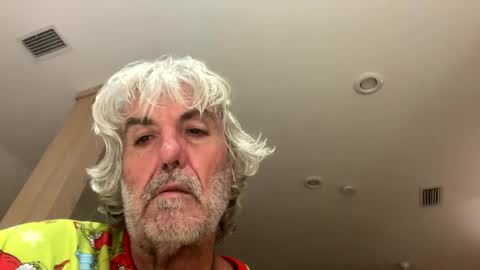 Snapshot of chuck354139 chatting on January 6, 10:24 am chuck354139 online show from January 6, 10:24 am