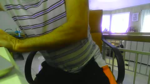 Snapshot of chuck354139 chatting on February 24, 5:53 pm chuck354139 online show from February 24, 5:53 pm