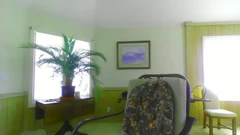 Snapshot of chuck354139 chatting on January 17, 5:19 pm chuck354139 online show from January 17, 5:19 pm