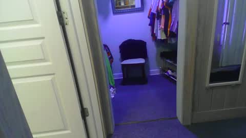 Snapshot of chuck354139 chatting on February 16, 3:38 pm chuck354139 online show from February 16, 3:38 pm