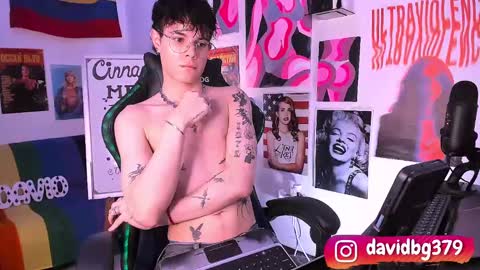 David     Independent Model online show from March 9, 7:12 am