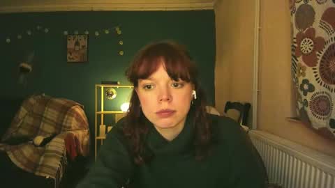 Snapshot of clancyosbourne chatting on February 23, 11:58 pm Clancy online show from February 23, 11:58 pm