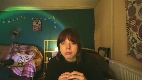 Snapshot of clancyosbourne chatting on February 20, 11:43 pm Clancy online show from February 20, 11:43 pm