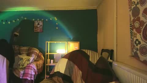 Snapshot of clancyosbourne chatting on February 20, 8:36 pm Clancy online show from February 20, 8:36 pm