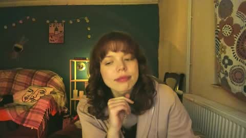 Snapshot of clancyosbourne chatting on February 25, 8:53 pm Clancy online show from February 25, 8:53 pm