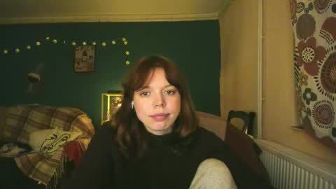 Snapshot of clancyosbourne chatting on February 24, 9:31 pm Clancy online show from February 24, 9:31 pm