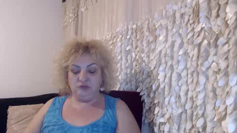 Clara online show from January 29, 8:04 pm