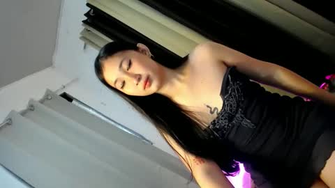 MIKAY OR MIKAH online show from February 12, 3:51 am