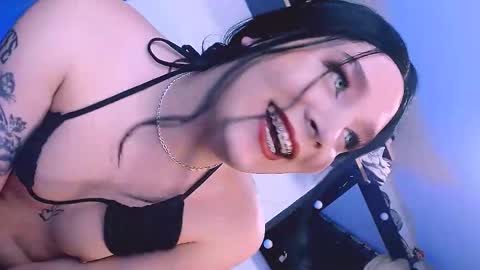 cloe_kin online show from September 17, 3:54 am
