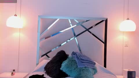 cmila0713 online show from February 17, 8:49 pm