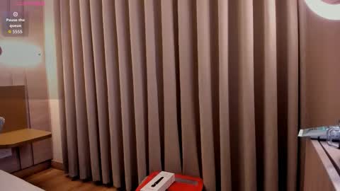 Snapshot of corinabrown_ chatting on September 16, 12:18 pm corinabrown_ online show from September 16, 12:18 pm