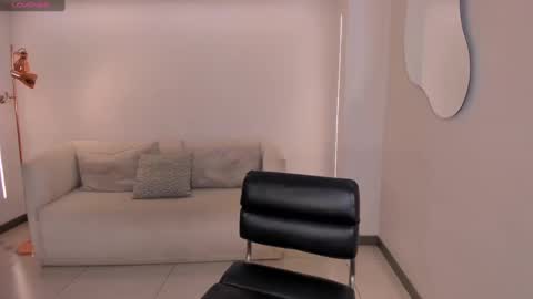 Corina online show from September 9, 10:32 pm