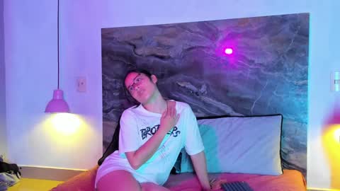 Couplehot  1 online show from January 10, 7:25 am