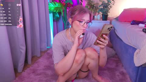 Snapshot of crazy__wine chatting on December 5, 2:26 am Sonya online show from December 5, 2:26 am