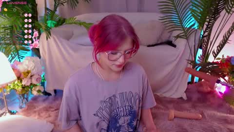 Snapshot of crazy__wine chatting on February 21, 6:04 pm Sonya online show from February 21, 6:04 pm