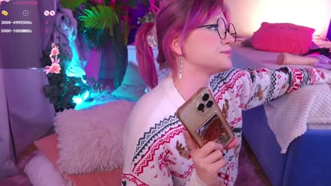 Snapshot of crazy__wine chatting on December 26, 3:49 am Sonya online show from December 26, 3:49 am