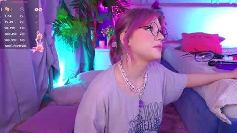 Snapshot of crazy__wine chatting on December 27, 1:11 am Sonya online show from December 27, 1:11 am