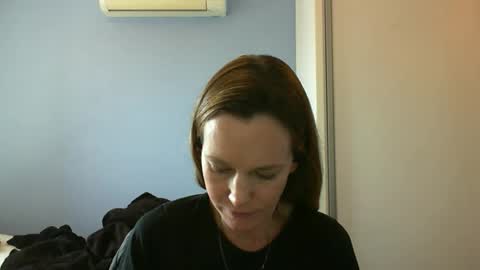 Anny online show from September 8, 3:55 pm