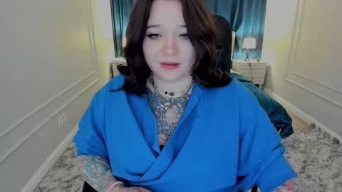 Snapshot of crazydaisiy chatting on March 6, 12:00 am crazydaisiy online show from March 6, 12:00 am
