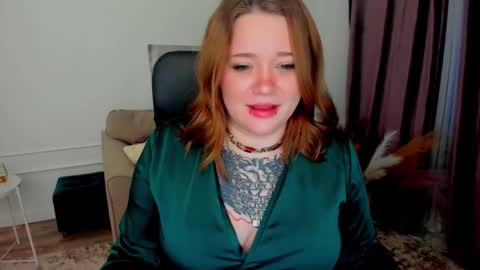 Snapshot of crazydaisiy chatting on February 2, 4:37 am crazydaisiy online show from February 2, 4:37 am