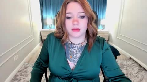 Snapshot of crazydaisiy chatting on February 6, 11:48 pm crazydaisiy online show from February 6, 11:48 pm