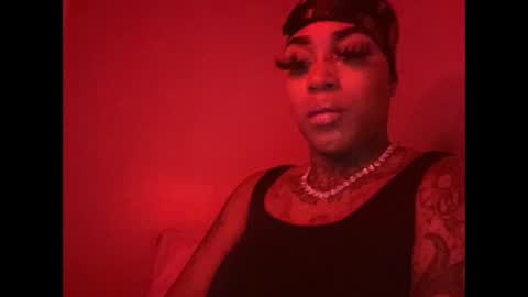 Snapshot of creame_sensation chatting on December 8, 7:05 am PHANTOMTARGARYENXXX online show from December 8, 7:05 am