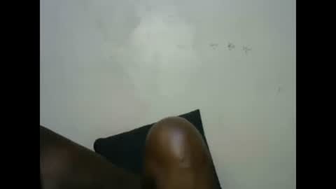 Snapshot of creamybabee chatting on January 25, 1:52 pm queen online show from January 25, 1:52 pm