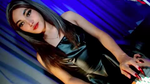 Snapshot of creamycum_celinexxx chatting on February 6, 9:28 pm Celine online show from February 6, 9:28 pm