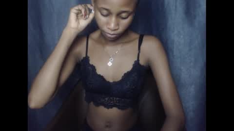 creamyxmuffin online show from February 23, 10:31 pm