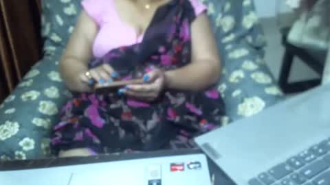 Snapshot of crezybhabihot chatting on February 21, 4:18 am Sonika69 online show from February 21, 4:18 am