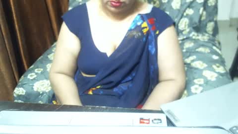 Snapshot of crezybhabihot chatting on February 24, 3:55 am Sonika69 online show from February 24, 3:55 am