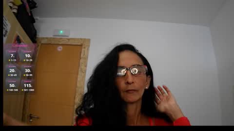 Snapshot of cristalvelvet chatting on September 19, 2:21 pm online show from September 19, 2:21 pm