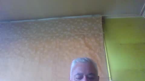 crmperez online show from February 4, 8:38 pm