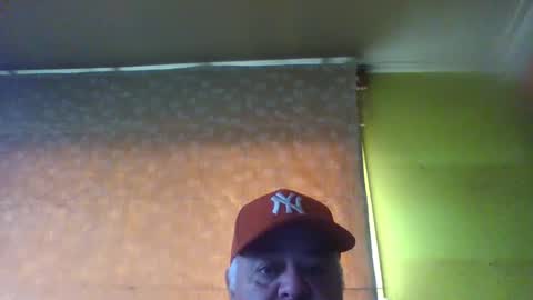 crmperez online show from January 20, 8:18 pm