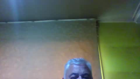 crmperez online show from February 24, 9:09 pm