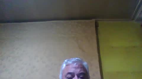 crmperez online show from February 1, 2:47 am