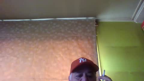 crmperez online show from December 31, 7:29 pm