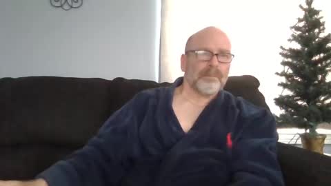 Snapshot of cruising_guy chatting on January 6, 7:35 pm fun guy online show from January 6, 7:35 pm